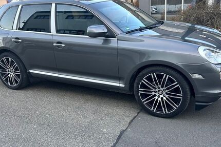 Porsche Cayenne 215.300 km 12.480 &euro; Leonberg 71229