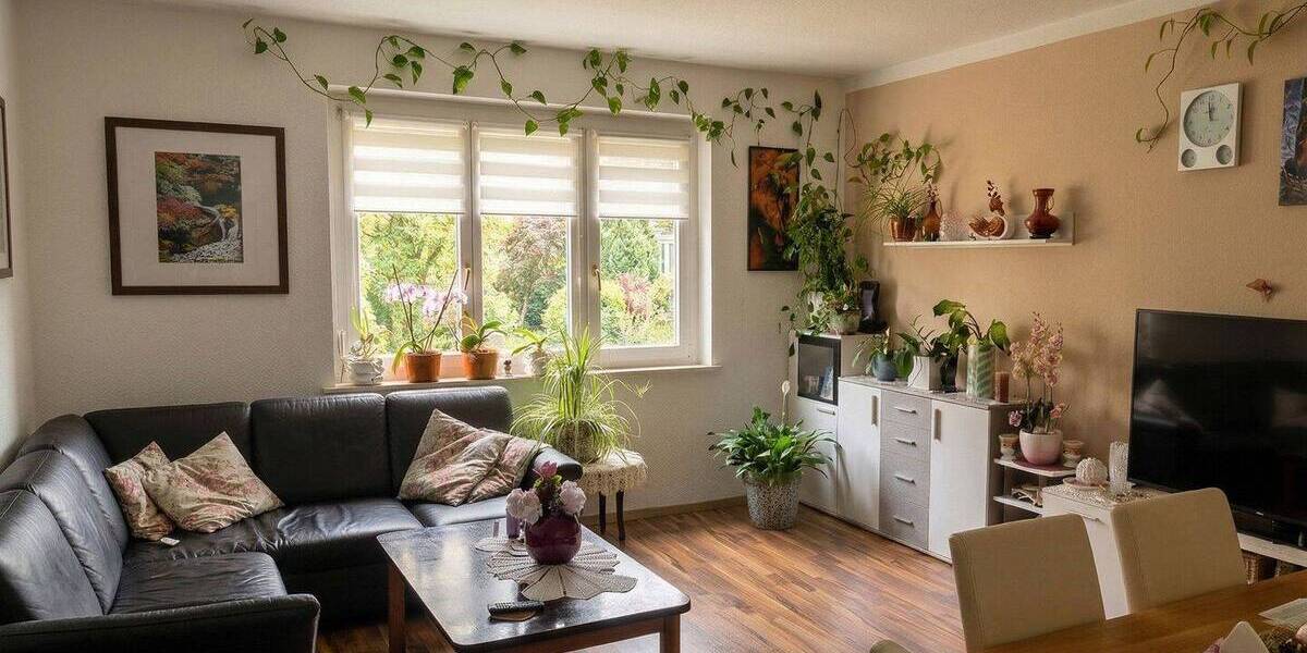 Etagenwohnung Stuttgart Ost - 3 Zimmer, 73 m&sup2;, 305.000&euro; | Angebot:26014152