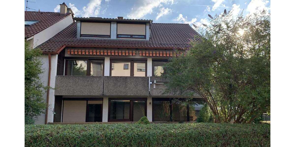 Einfamilienhaus Stuttgart Luginsland - 12 Zimmer, 287 m&sup2;, 780.000&euro; | Angebot:23123910