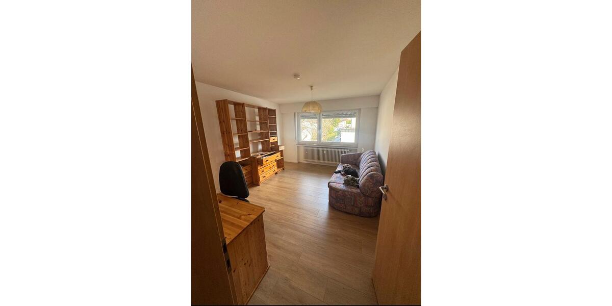 Etagenwohnung Waiblingen - 3 Zimmer, 70 m&sup2;, 1.100&euro; | Angebot:25979023