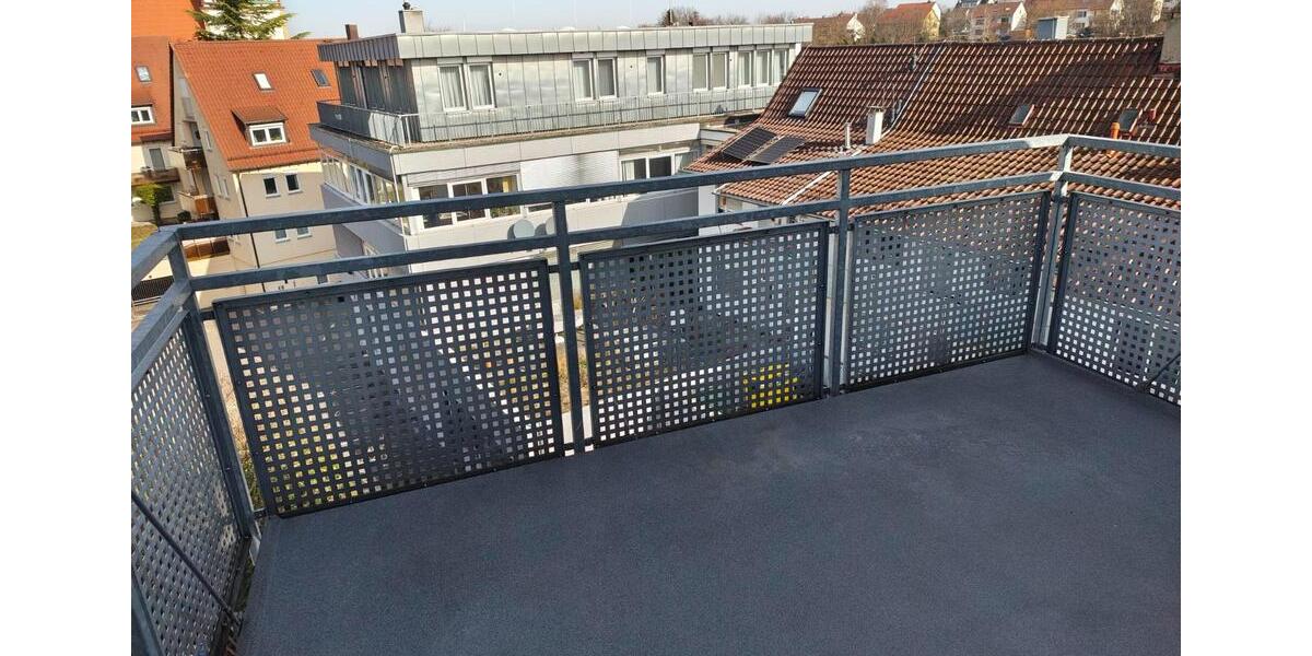 Dachgeschoßwohnung Stuttgart Stuttgart-West - 3 Zimmer, 65 m&sup2;, 690&euro; | Angebot:25972434