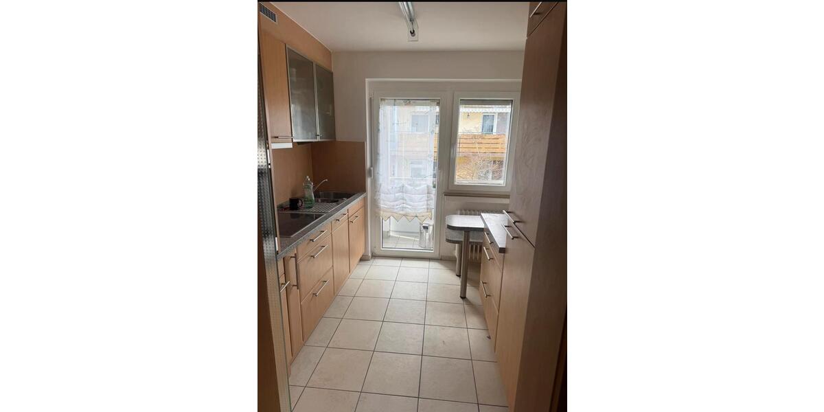Etagenwohnung Waiblingen - 3 Zimmer, 70 m&sup2;, 1.100&euro; | Angebot:25979023