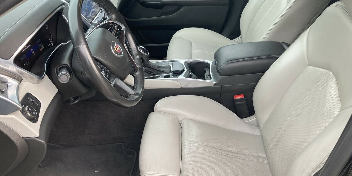 Cadillac SRX Vollausstattung Deutsche Erstauslieferung 133.000 km 17.400 &euro; Schorndorf 73614