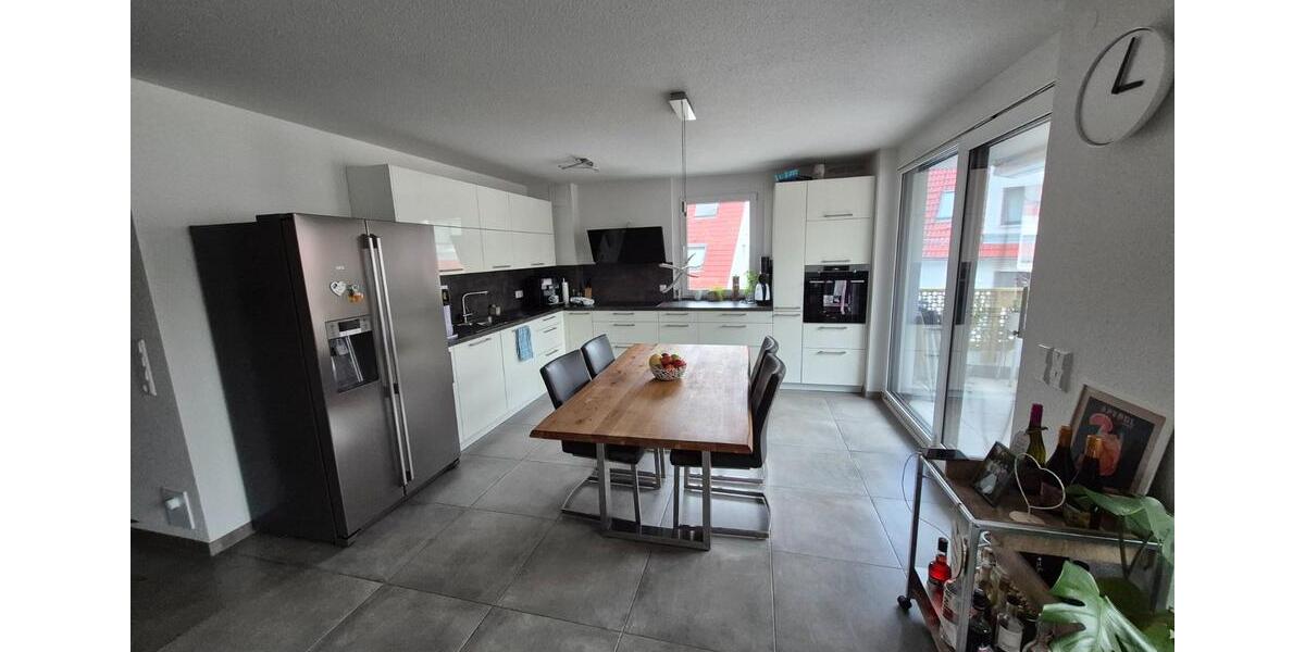 Etagenwohnung Backnang - 4.5 Zimmer, 88 m&sup2;, 450.000&euro; | Angebot:24858350