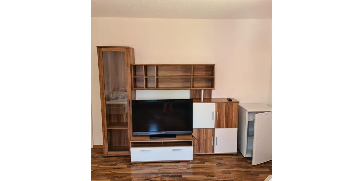 Erdgeschoßwohnung Uhingen - 2 Zimmer, 25 m&sup2;, 550&euro; | Angebot:25892372