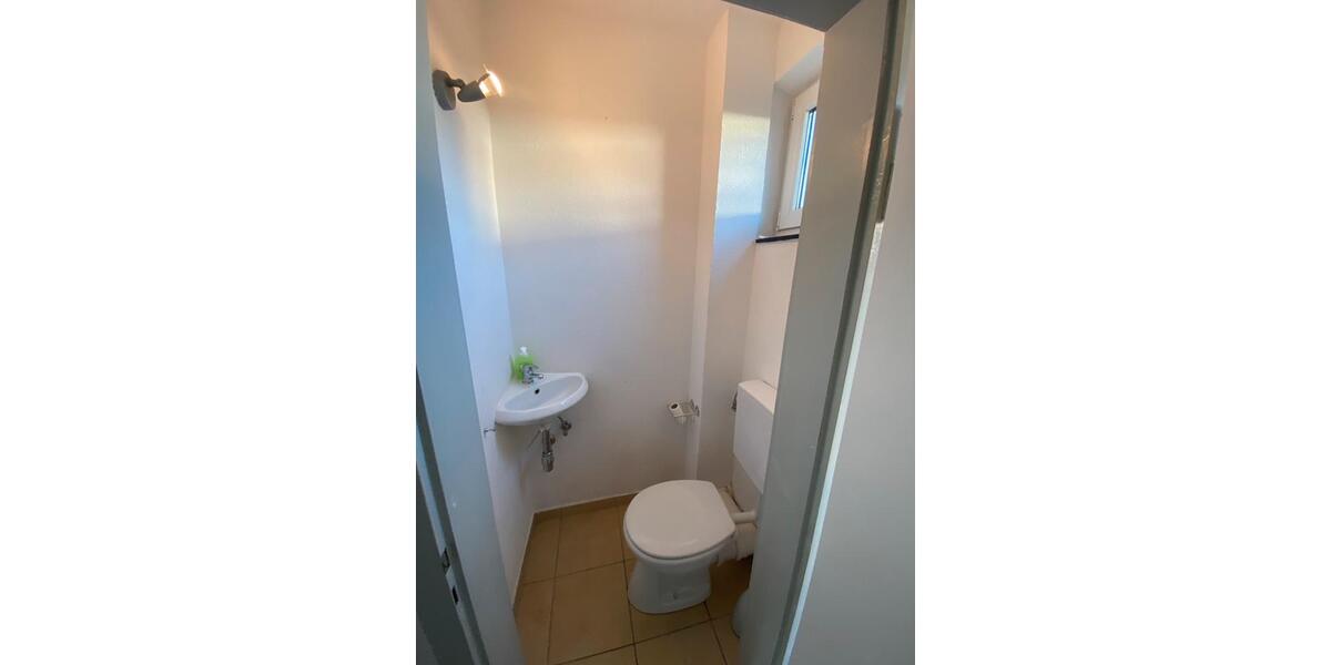 Reihenhaus Nürtingen - 4 Zimmer, 80 m&sup2;, 1.245&euro; | Angebot:25639747