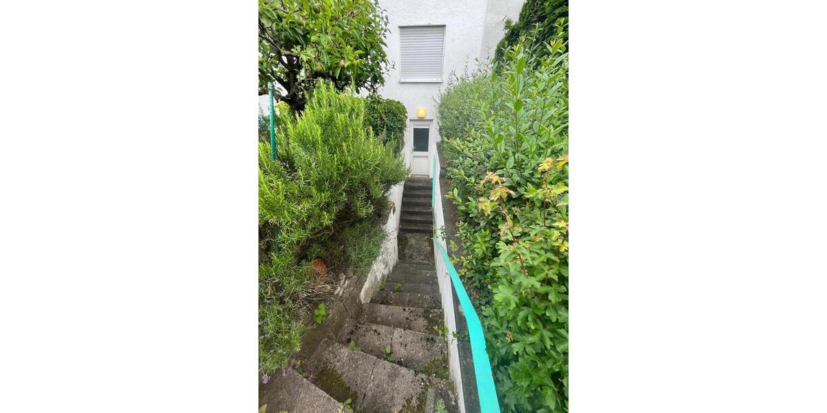 Doppelhaushälfte Stuttgart Luginsland - 7 Zimmer, 134 m&sup2;, 535.000&euro; | Angebot:25696486