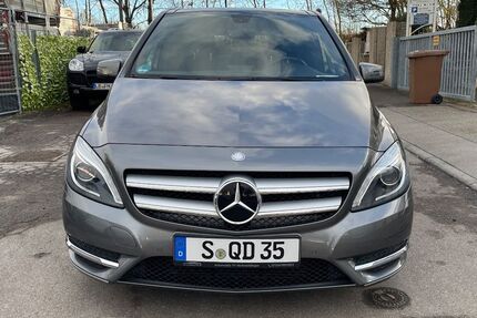 Mercedes-Benz B 220 116.500 km 14.750 &euro; Stuttgart 70435