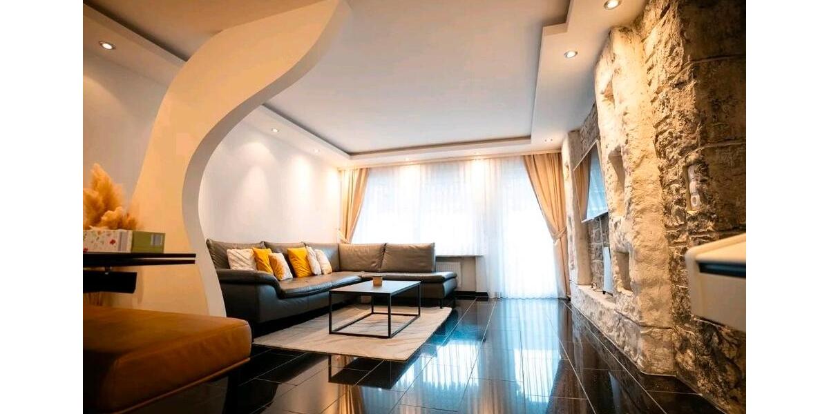 Etagenwohnung Nürtingen - 3 Zimmer, 98 m&sup2;, 330.000&euro; | Angebot:26091377