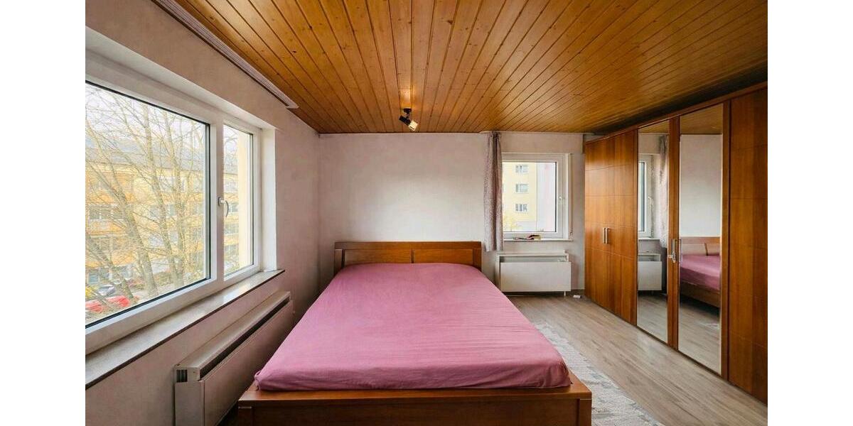 Hochparterre Böblingen - 3 Zimmer, 94 m&sup2;, 1.150&euro; | Angebot:25319665