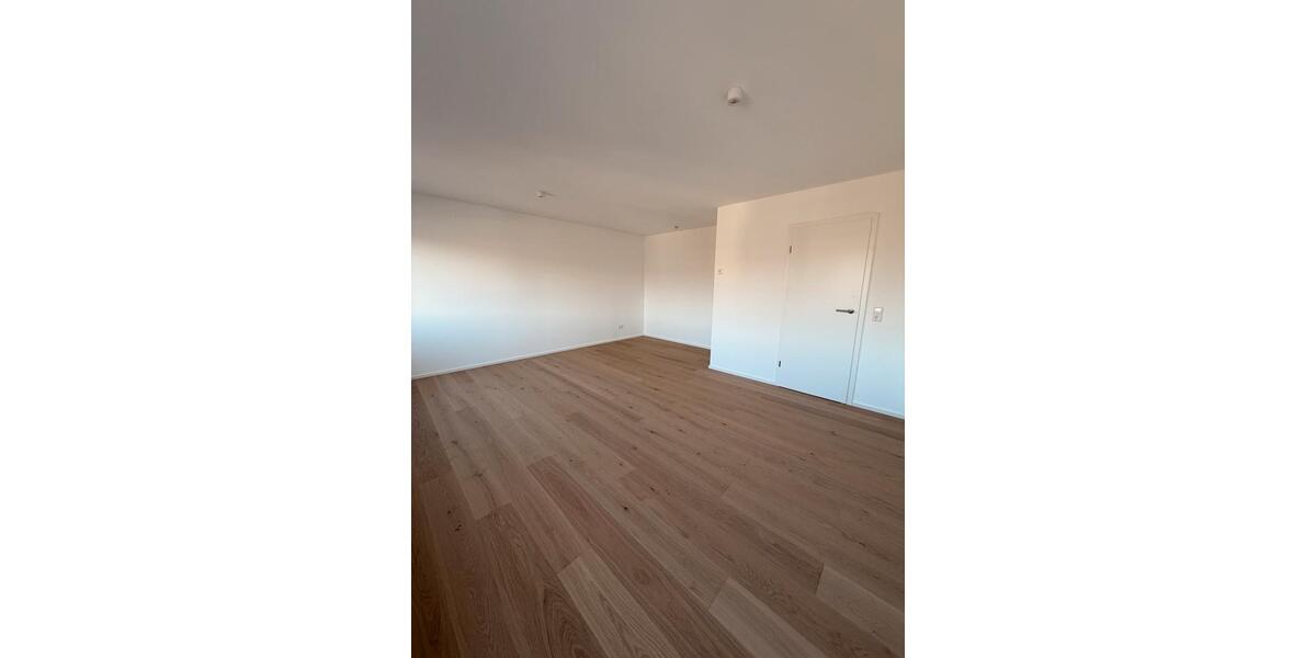 Dachgeschoßwohnung Kornwestheim - 4 Zimmer, 108 m&sup2;, 560.000&euro; | Angebot:26050848