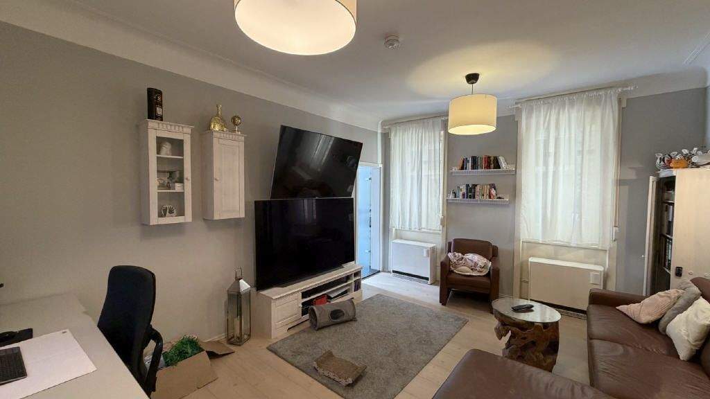 Etagenwohnung Stuttgart Bad Cannstatt - 3 Zimmer, 91 m&sup2;, 349.000&euro; | Angebot:25796151