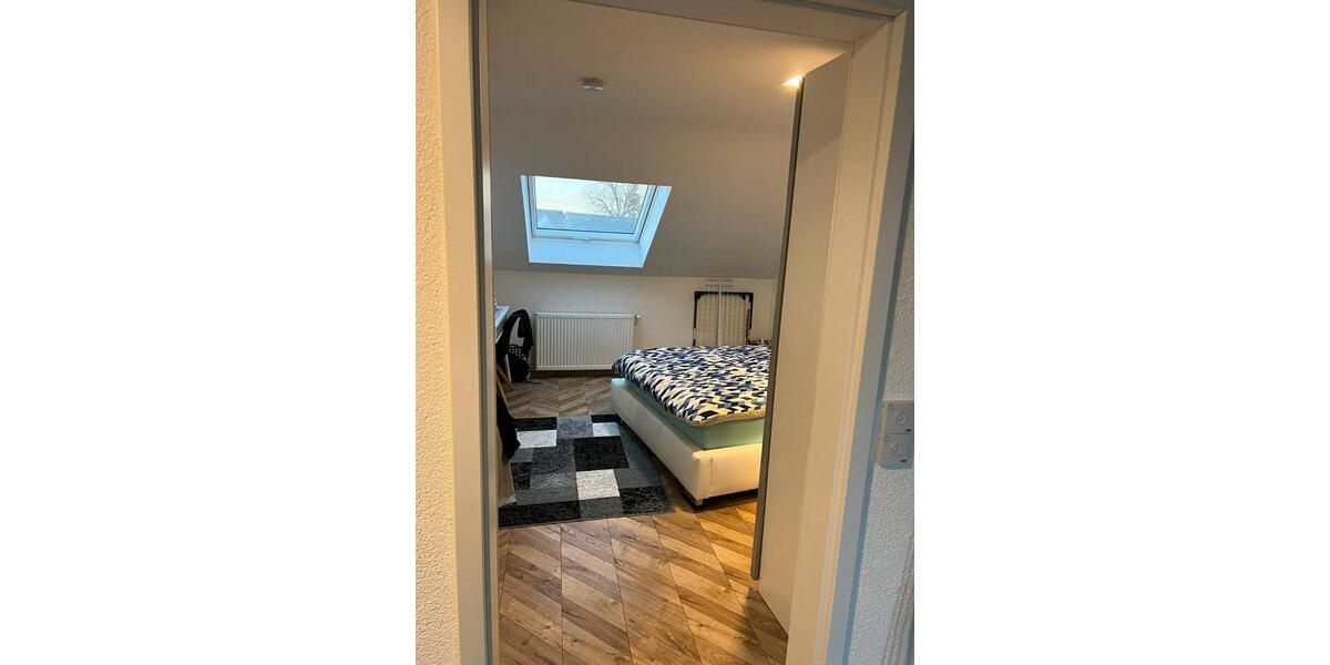 Dachgeschoßwohnung Lauffen am Neckar - 2 Zimmer, 52 m&sup2;, 920&euro; | Angebot:27548760