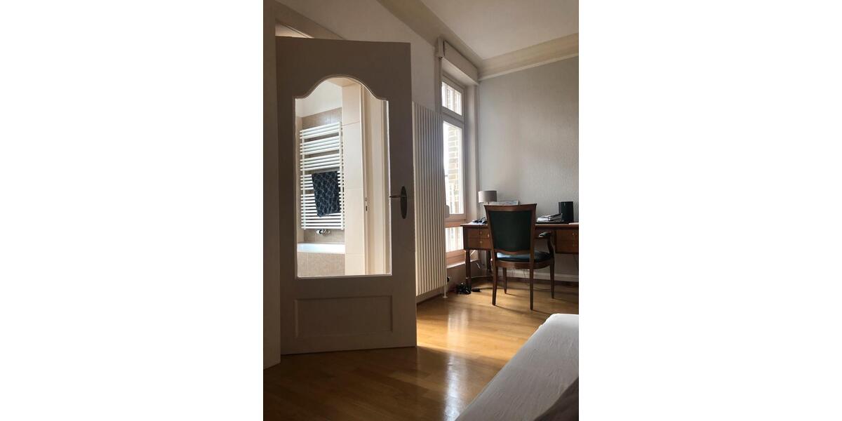 Etagenwohnung Stuttgart Stuttgart-West - 3 Zimmer, 92 m&sup2;, 1.750&euro; | Angebot:25967875