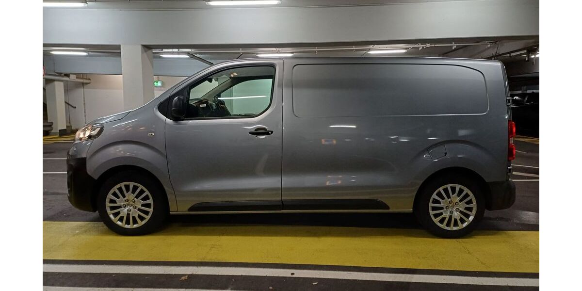 Opel Vivaro 110.000 km 14.900 &euro; Esslingen am Neckar 73733