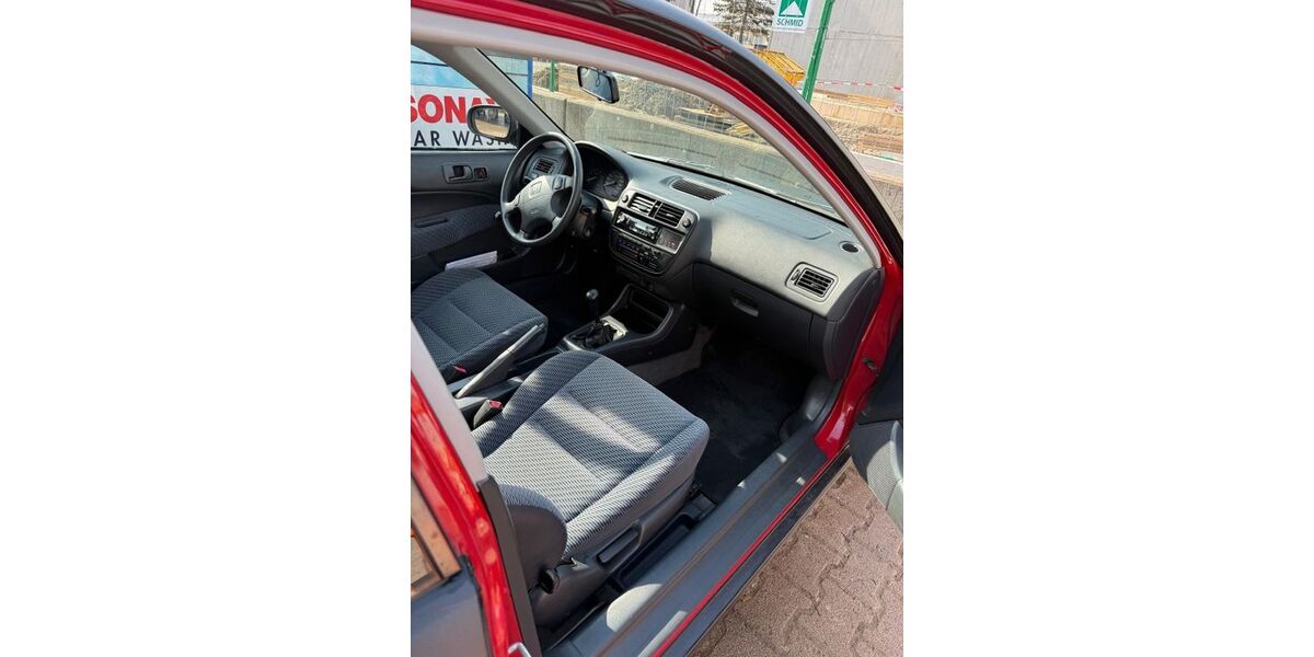 Honda Civic 87.500 km 2.900 &euro; Leinfelden-Echterdingen 70771