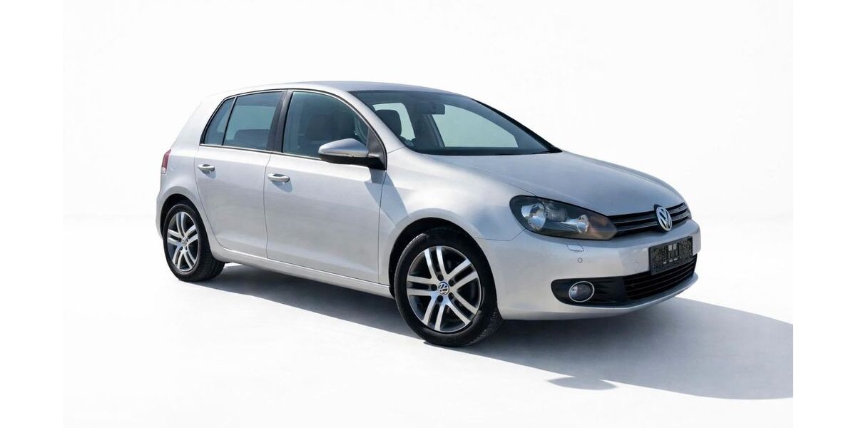 VW Golf 120.800 km 9.299 &euro; Stuttgart 70469