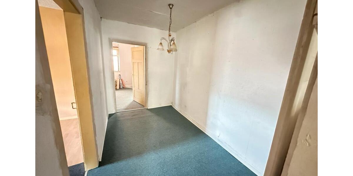 Mehrfamilienhaus, Wohnhaus Backnang - 9 Zimmer, 150 m&sup2;, 180.000&euro; | Angebot:25126406