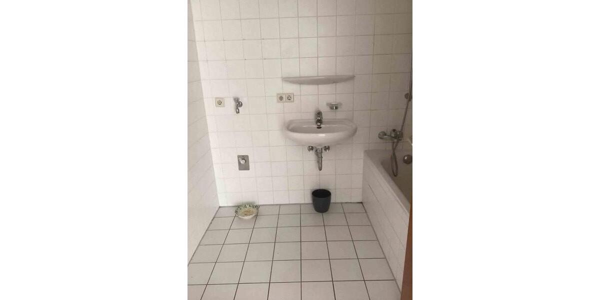 Erdgeschoßwohnung Stuttgart Vaihingen - 3 Zimmer, 79 m&sup2;, 1.048&euro; | Angebot:26481112