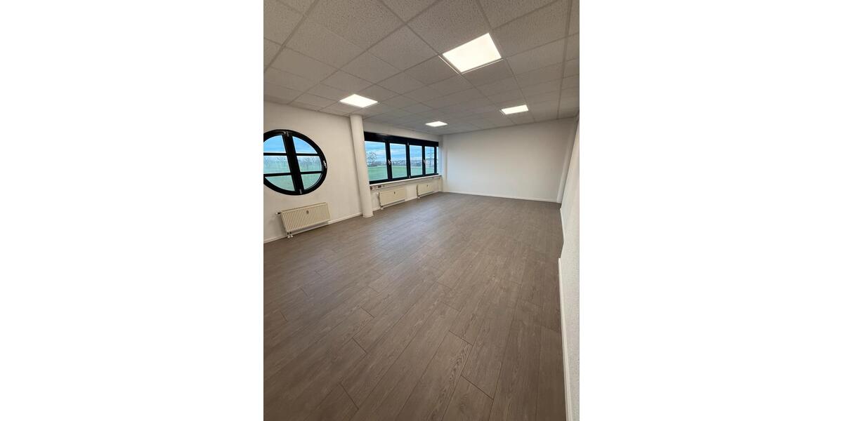 Gewerbeobjekt Ditzingen - 250&euro; | Angebot:25596901