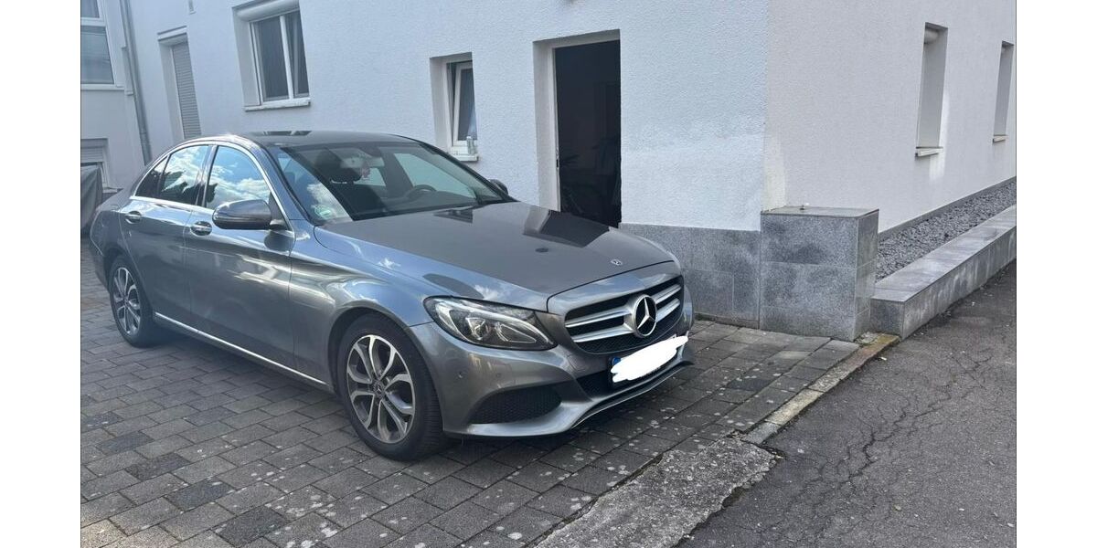 Mercedes-Benz C 180 126.000 km 16.000 &euro; Grafenberg 72661