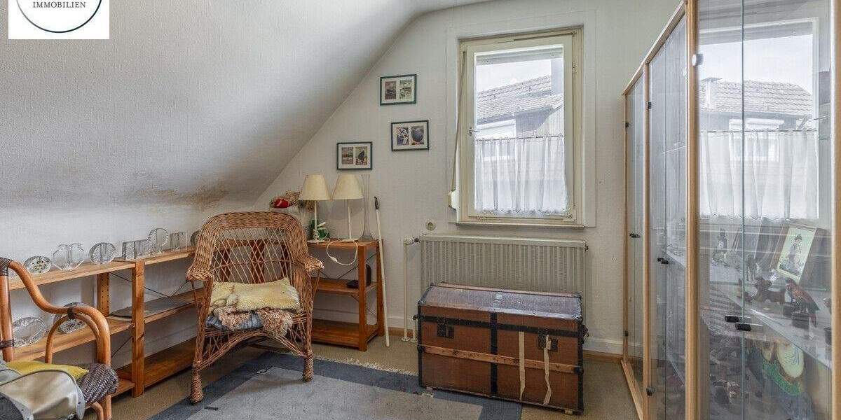 Mehrfamilienhaus, Wohnhaus Schorndorf - 8 Zimmer, 160 m&sup2;, 398.000&euro; | Angebot:25738428