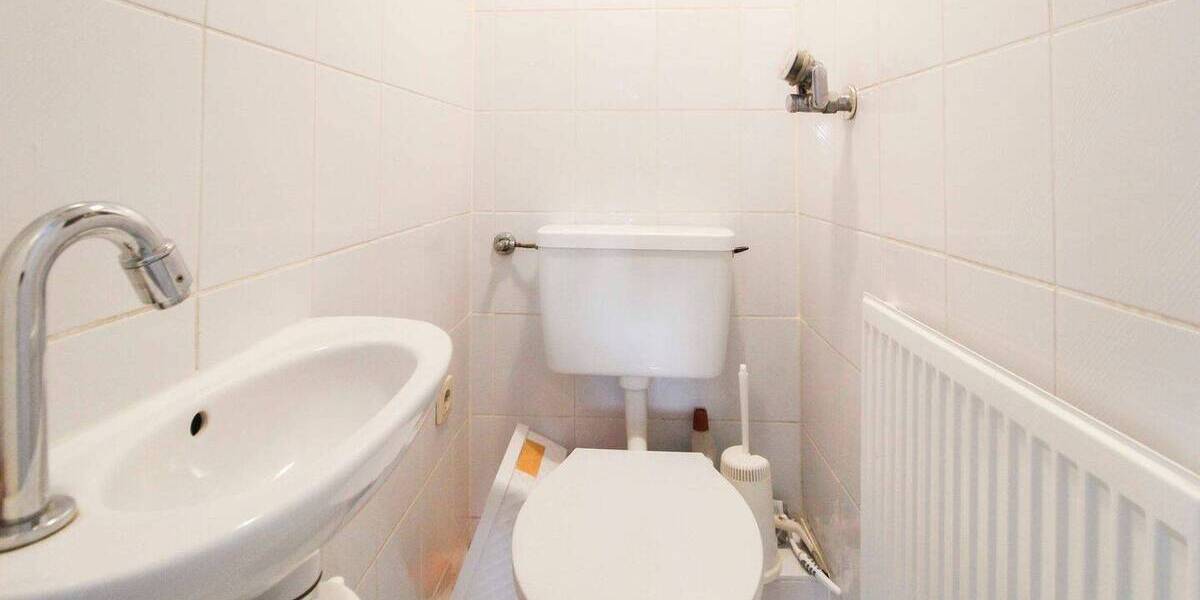 Doppelhaushälfte Stuttgart Weilimdorf - 7 Zimmer, 170 m&sup2;, 485.000&euro; | Angebot:26080889