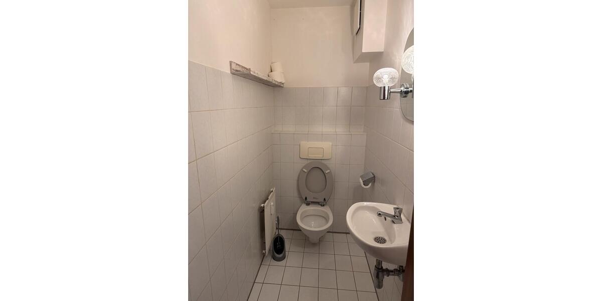 Erdgeschoßwohnung Stuttgart Bad Cannstatt - 3 Zimmer, 75 m&sup2;, 1.100&euro; | Angebot:27581822