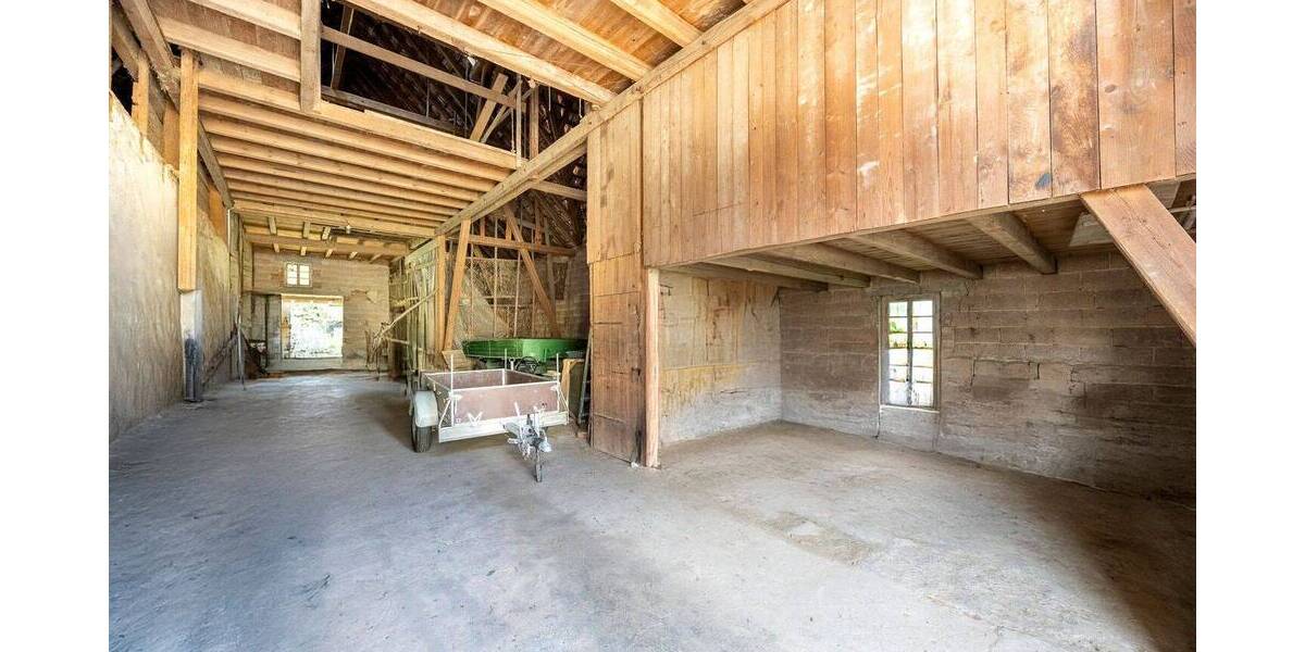 Einfamilienhaus Affalterbach - 9 Zimmer, 215 m&sup2;, 595.000&euro; | Angebot:25958524