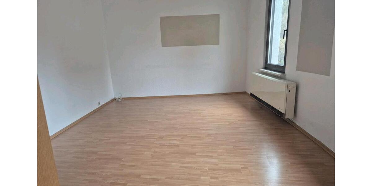 Erdgeschoßwohnung Stuttgart Luginsland - 2 Zimmer, 60 m&sup2;, 900&euro; | Angebot:25145559