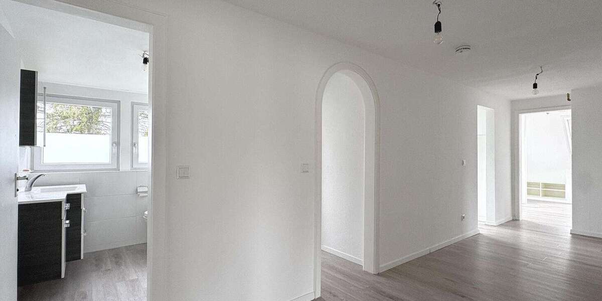 Etagenwohnung Ludwigsburg Eglosheim - 4 Zimmer, 108 m&sup2;, 1.510&euro; | Angebot:24822631