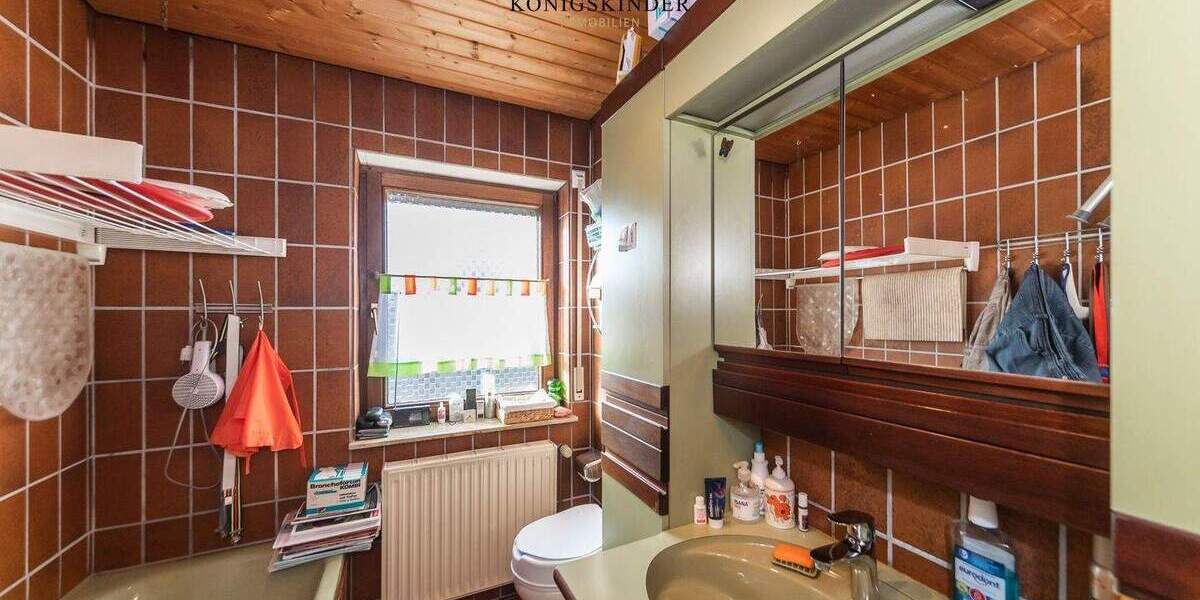 Doppelhaushälfte Oberstenfeld - 8 Zimmer, 161 m&sup2;, 490.000&euro; | Angebot:25862924