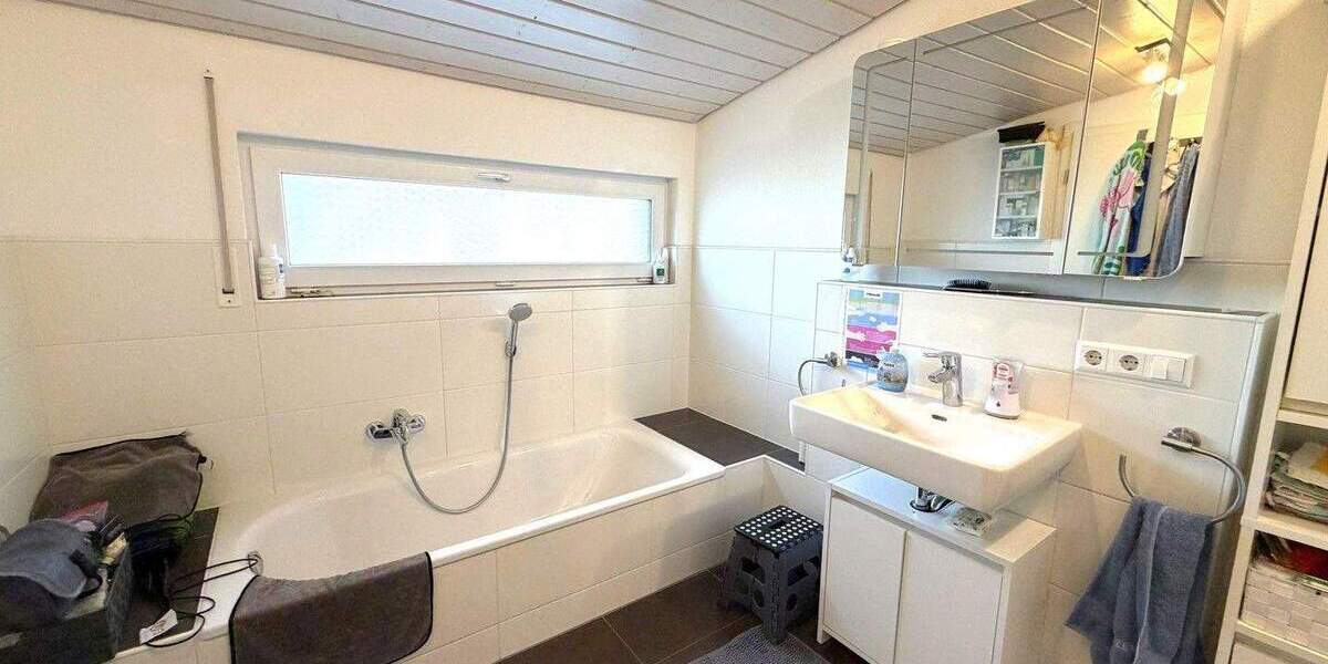 Doppelhaushälfte Baltmannsweiler - 6 Zimmer, 148 m&sup2;, 649.000&euro; | Angebot:25821589