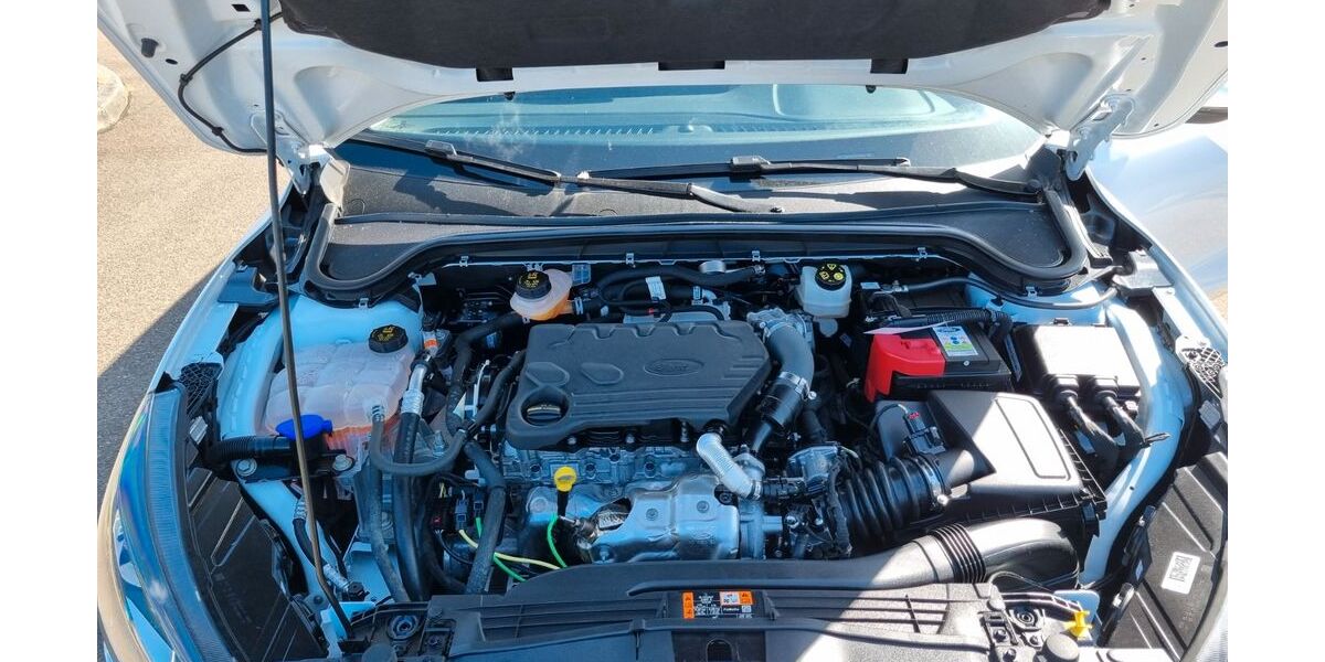 Ford Focus 24.000 km 15.700 &euro; Kirchheim unter Teck 73230
