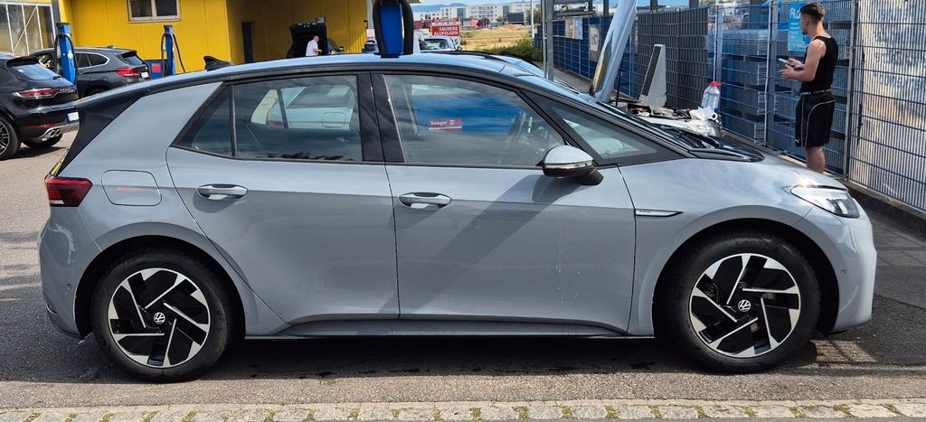 VW ID.3 27.632 km 22.990 &euro; Esslingen 73734