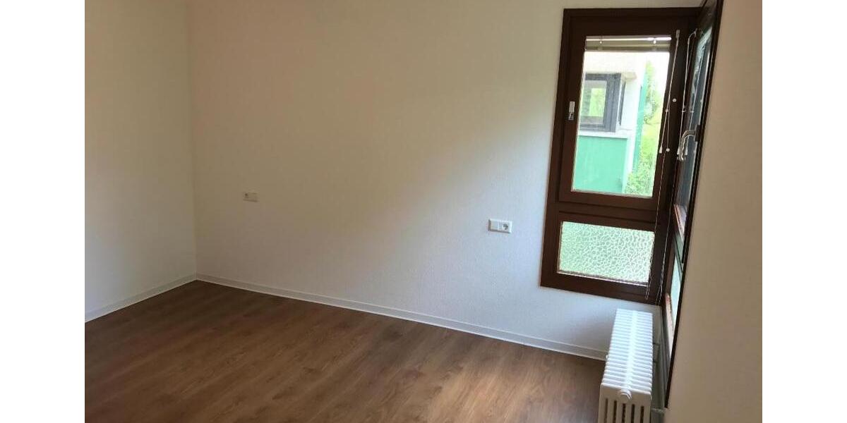 Etagenwohnung Esslingen am Neckar Pliensauvorstadt - 3 Zimmer, 99 m&sup2;, 1.182&euro; | Angebot:26006802