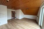 Dachgeschoßwohnung Ludwigsburg Pflugfelden - 3 Zimmer, 66 m&sup2;, 990&euro; | Angebot:26623402