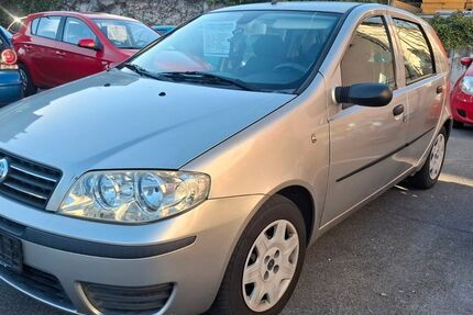 Fiat Punto 65.000 km 2.800 &euro; Stuttgart 70195