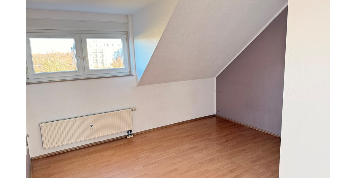 4-Zi.-DG-Galerie-ETW in Stuttgart-Möhringen, Wohngebiet Trautäcker - Nähe SI-Zentrum - Maisonettenwohnung Stuttgart / Möhringen Möhringen (Stadtbezirk) | Angebot:25308985