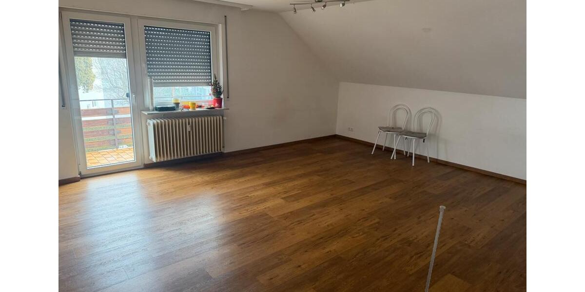 Etagenwohnung Kirchheim unter Teck - 4 Zimmer, 110 m&sup2;, 1.400&euro; | Angebot:25843405
