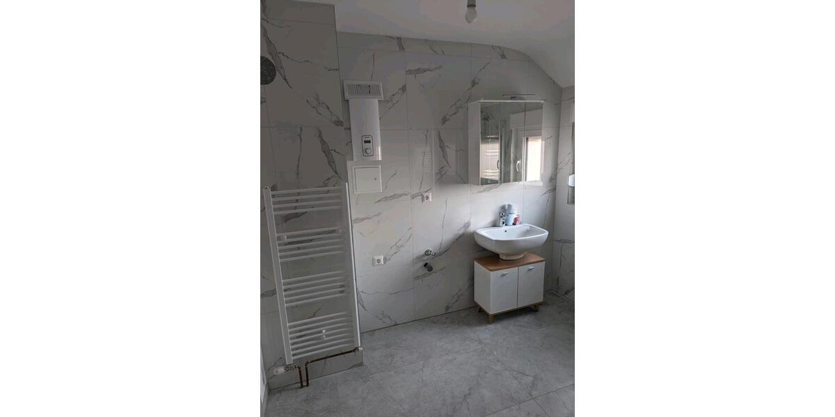 Dachgeschoßwohnung Unterensingen - 4.5 Zimmer, 110 m&sup2;, 1.350&euro; | Angebot:25924889