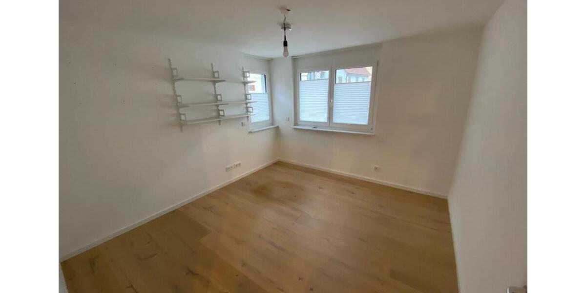 Erdgeschoßwohnung Weissach - 4.5 Zimmer, 112 m&sup2;, 1.560&euro; | Angebot:25363593