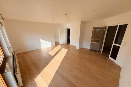 Wohnung Eberdingen - 2.5 Zimmer, 80 m&sup2;, 900&euro; | Angebot:25843433