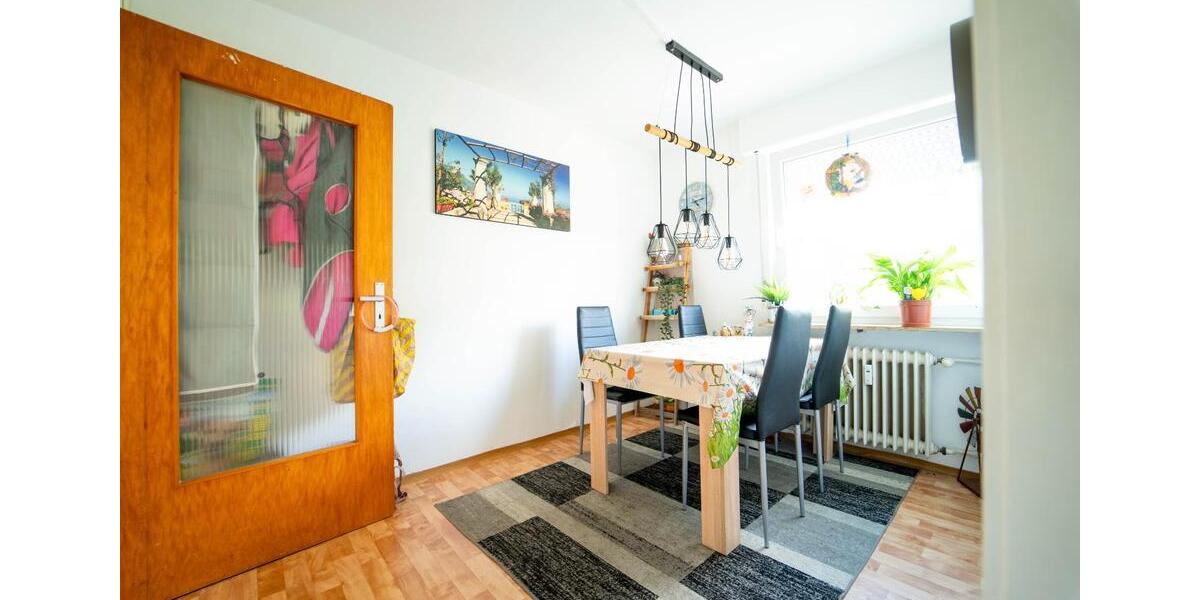 Etagenwohnung Vaihingen an der Enz - 3.5 Zimmer, 79 m&sup2;, 1.000&euro; | Angebot:27611634