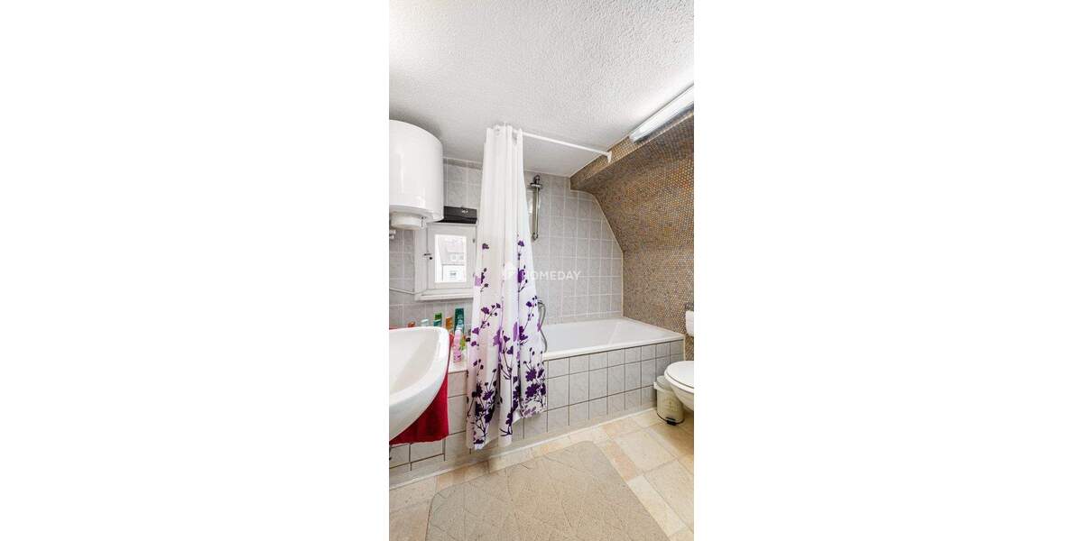 Mehrfamilienhaus, Wohnhaus Stuttgart Hofen - 6 Zimmer, 144 m&sup2;, 495.000&euro; | Angebot:25689013