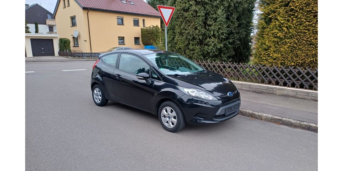 Ford Fiesta 175.000 km 2.500 &euro; Sindelfingen 71067