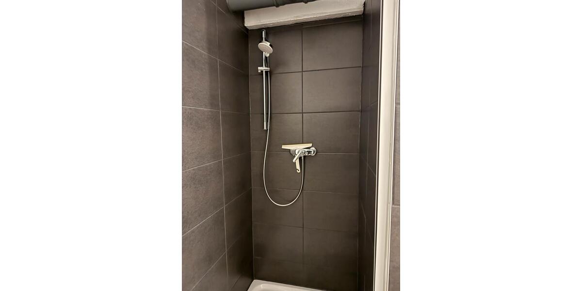 Dachgeschoßwohnung Stuttgart Stuttgart-Ost - 2 Zimmer, 45 m&sup2;, 950&euro; | Angebot:26101944