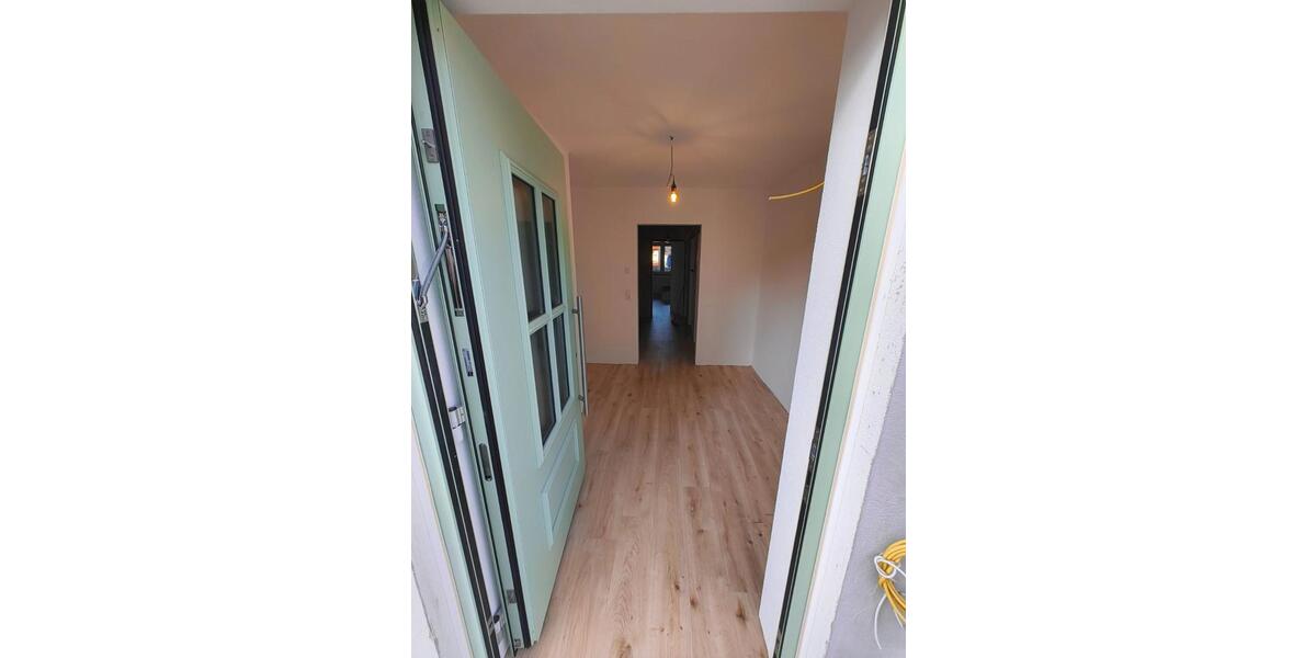 Doppelhaushälfte Schorndorf - 7.5 Zimmer, 182 m&sup2;, 2.550&euro; | Angebot:26463065