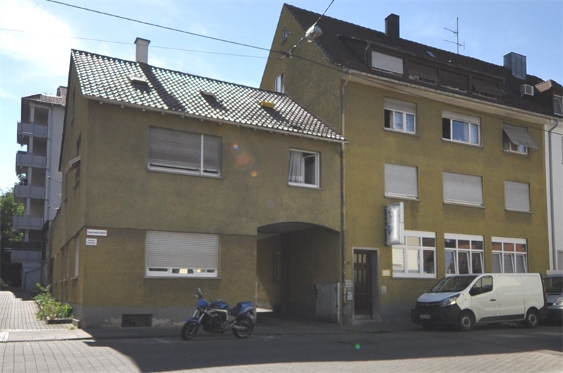 Wohn- und Gewerbeanwesen mit viel Gestaltungspotential in bester Lage - Wohn- & Geschäftshaus Stuttgart Zuffenhausen | Angebot:14404673