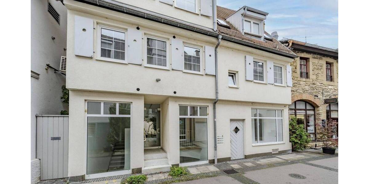 Mehrfamilienhaus, Wohnhaus Stuttgart Bad Cannstatt - 8 Zimmer, 105 m&sup2;, 698.000&euro; | Angebot:25690119